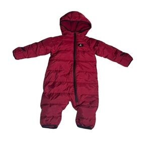 Jordan Kids Snow Suit Size 6-9 Months Winter Ski Outdoors Red Black‎ Full Zip